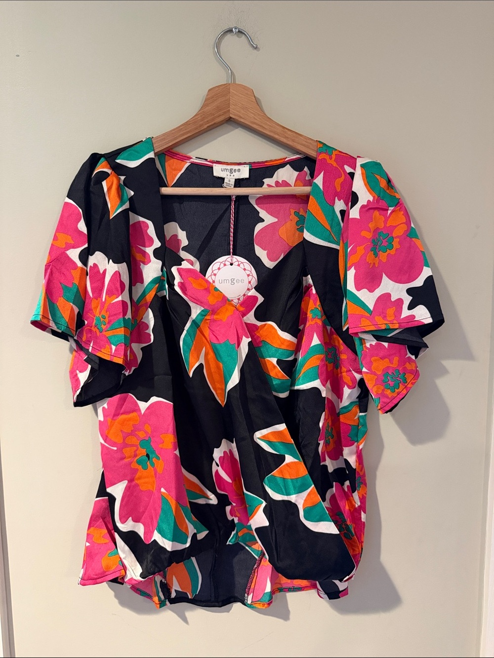 NWT Umgee USA Black Floral Faux Wrap Blouse Short Flutter Sleeve Small